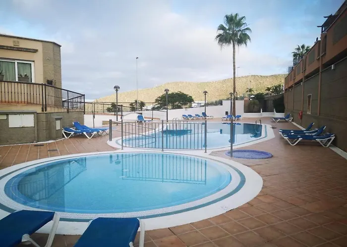 2-bed Amazing Ocean View Apartment