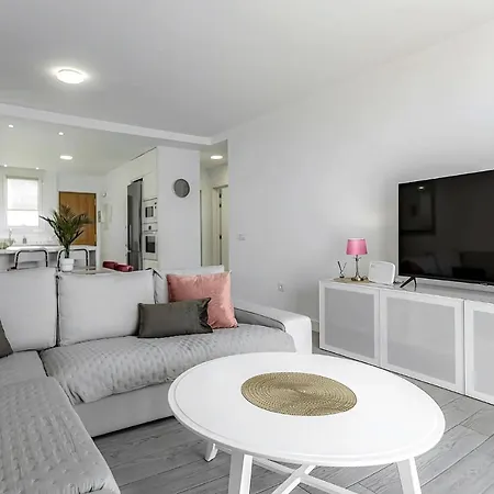 2-bed Amazing Ocean View